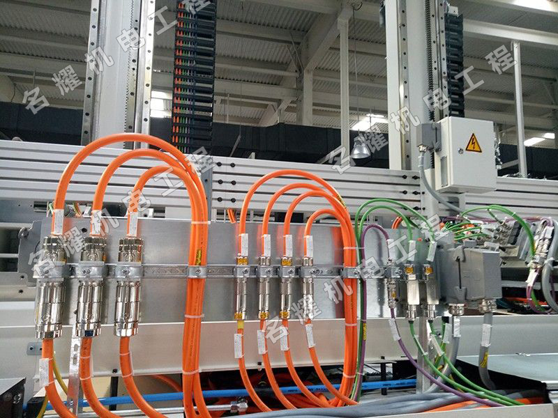 菏澤市名耀機(jī)電工程有限公司工程案例利勃海爾中國(guó)重汽加工中心