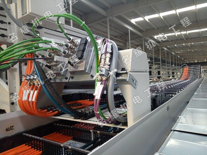 利勃海爾中國(guó)重汽加工中心